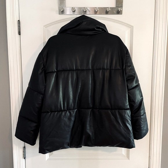 **SOLD** Dynamite City Puffer - Picture 7 of 7